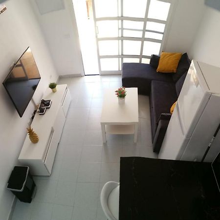 Bungalow With Terrace Near The Beach San Bartolome de Tirajana  Exterior photo
